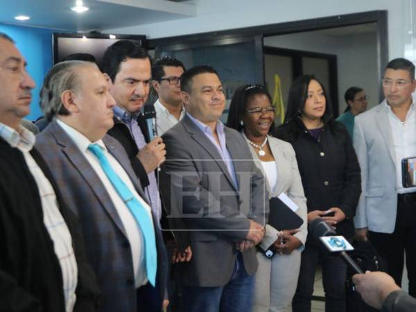 Los representantes de ambas comisiones se reunieron en las instalaciones del Cohep.