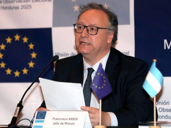 El jefe de la Misión de Observación Electoral de la Unión Europea (MOE-UE) en Honduras, Francisco Asís.