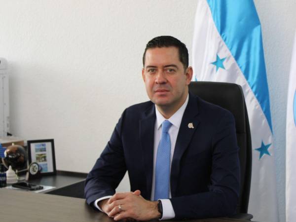 El ministro de Finanzas, Emilio Hernández Hércules, anunció que los miembros de la Misión del Fondo Monetario Internacional (FMI) se reunirán el próximo lunes con el presidente Nasry Asfura Zablah.