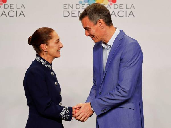 La presidenta de México, Claudia Sheinbaum, y el jefe del Gobierno español, Pedro Sánchez, se reunieron.