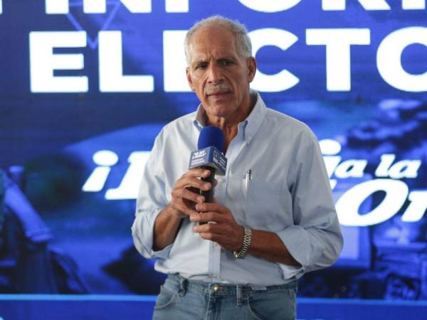 El presidente electo aclaró que la donación del dinero proviene de fondos propios.