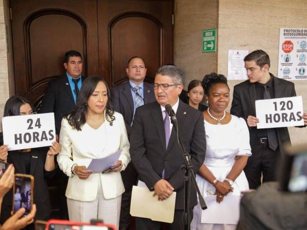 Las autoridades de la junta directiva darán conferencias para informar los temas legislativos.