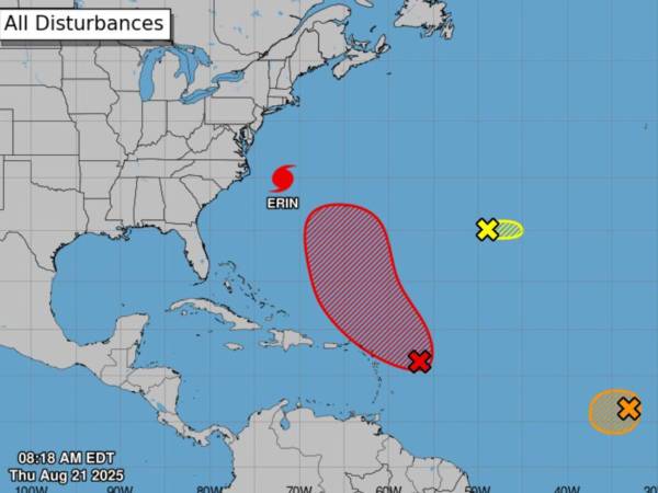 Erin surgió como tormenta la semana pasada cerca de Cabo Verde en África, donde dejó siete muertos, y se convirtió en huracán el viernes.