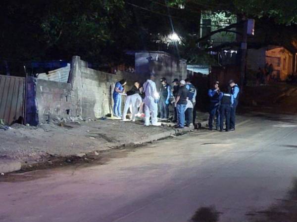 Escena donde quedó el cuerpo sin vida del hombre atacado con un cuchillo.