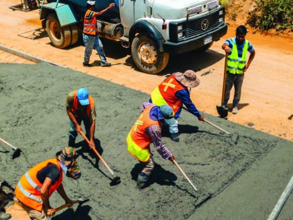 El Gobierno tiene en ejecución varios proyectos de infraestructura a nivel nacional.