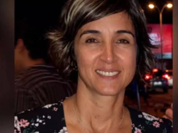 Alina Rosales permanece detenida en un centro migratorio del sur de Florida.