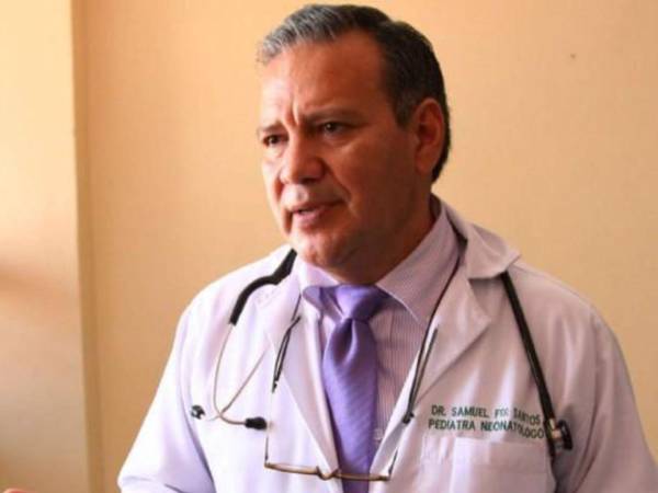 El presidente del Colegio Médico, Samuel Santos, pidió a los sectores no politizar la situación epidemiológica de Honduras.