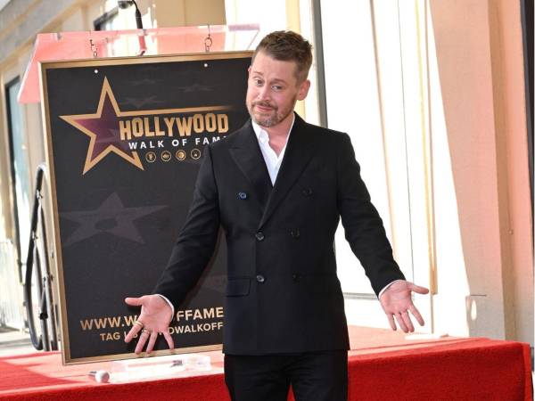 Macaulay Culkim sostuvo un encuentro con altos ejecutivos de Disney en los estudios de Burbank, California, para presentar una idea propia con la que busca revivir Mi pobre angelito, la franquicia navideña que lo convirtió en una estrella infantil hace más de tres décadas.
