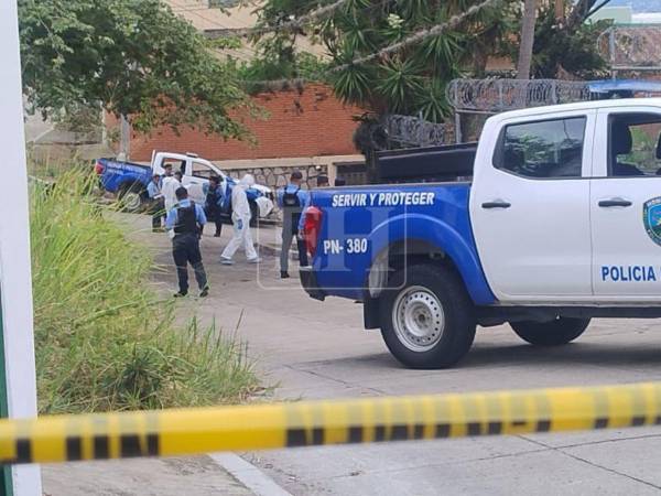 Un hombre fue asesinado a balazos este domingo 20 de septiembre en la colonia Santa Bárbara de Comayagüela, a inmediaciones de la calle Los Alcaldes, en un hecho que mantiene bajo investigación a las autoridades. ¿Qué se sabe del crimen?