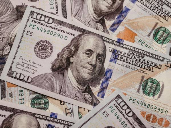 El dólar inicia la semana con cambios en su cotización en Honduras.