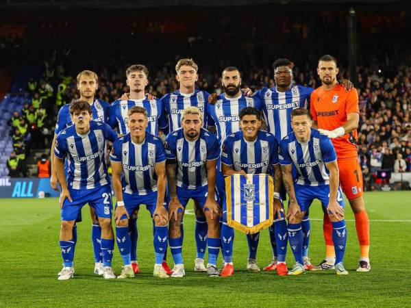 Lech Poznań y Luis Palma comenzaron con el pie izquierdo su participación en la Europa League.
