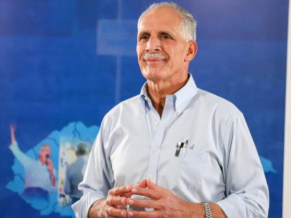 Nasry Asfura sigue liderando el recuento de votos en las elecciones de Honduras.