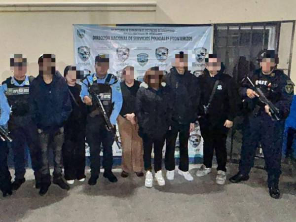 Los seis extranjeros fueron remitidos al Instituto Nacional de Migración (INM) para dirimir su situación legal migratoria.