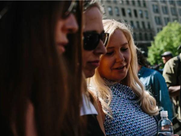 Virginia Giuffre denunció que sufrió abusos sexuales por parte del príncipe Andrés.