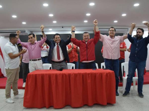 Juan Gerardo Facussé se une como vicealcalde a la planilla Liberal de Eliseo Castro en el DC