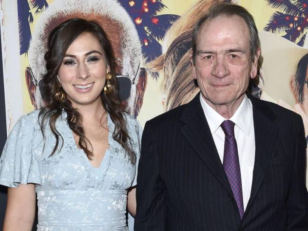 Victoria Jones, hija del actor estadounidense Tommy Lee Jones, fue hallada muerta en un hotel.