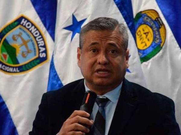 El viceministro de seguridad, Rommel Martínez, aseguró que la entidad policial ya tiene en sus manos las órdenes de captura contra Luis Redondo y Edis Moncada.