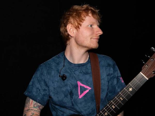 El artista de 34 años, que actualmente vive en Suffolk (Inglaterra), planea instalarse en Nashville durante su próxima gira, ciudad donde espera dar un giro a su carrera hacia la música country.