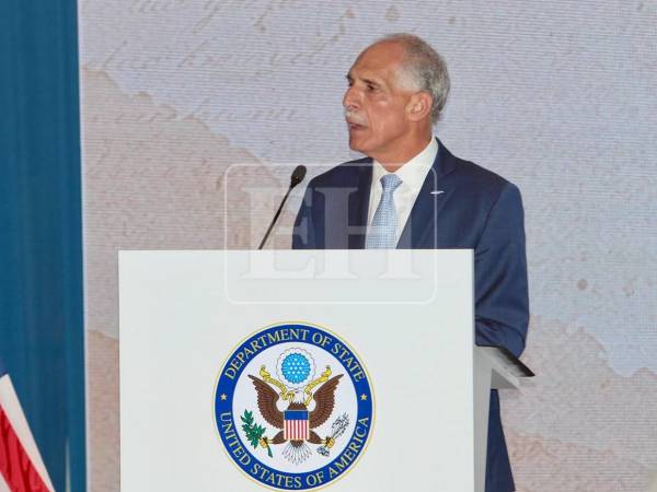Asfura destacó el papel de Estados Unidos en el ámbito internacional, donde ha respaldado la defensa de la soberanía y la integridad territorial de distintos países, como ocurre actualmente con Ucrania.