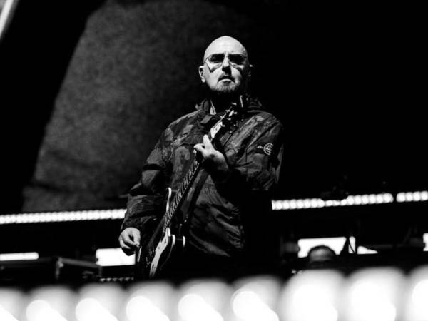 'Bonehead', cuyo nombre real es Paul Benjamin Arthurs, ya superó un cáncer de amígdalas en 2022.