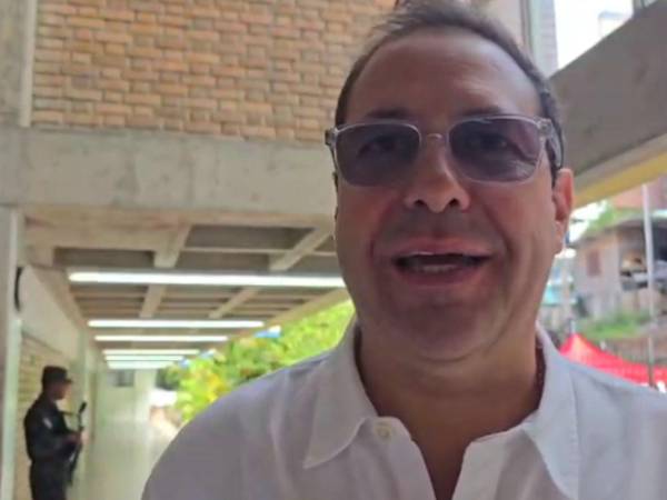 Carlos Eduardo Reine, candidato a diputado del Partido Libertad y Refundación (Libre).