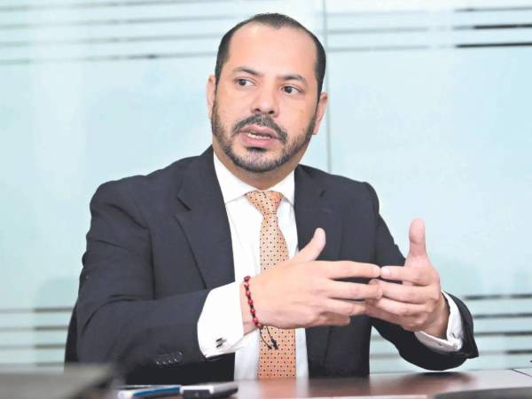 En su mensaje, el presidente del CAH subrayó que las denuncias de fraude deben sustentarse con pruebas claras.