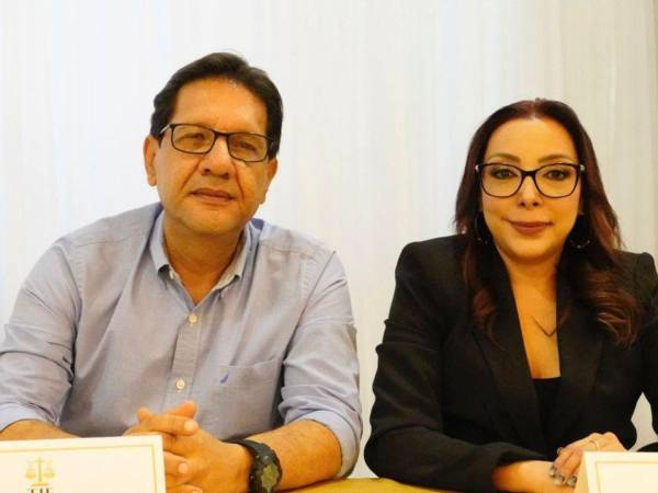 Mario Flores Urrutia y Miriam Barahona son acusados por el MP por el delito de prevaricato judicial.