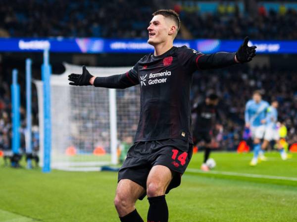 Bayer Leverkusen venció 2-0 Manchester City en el Etihad Stadium