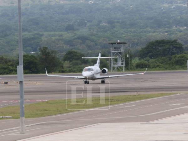 Video: el momento exacto del aterrizaje de Juan Orlando Hernández en Honduras