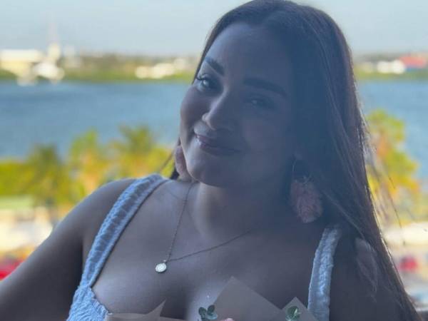 La periodista venezolana Jessiree Querales resultó gravemente herida durante los terremotos que sacudieron Venezuela el pasado 24 de junio. Tras varios días hospitalizada, sus familiares piden ayuda para cubrir los gastos médicos.