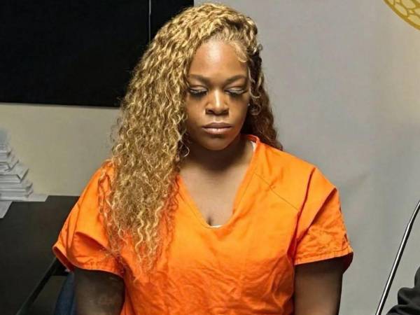 Nathalie Belizaire, una madre de 29 años, fue arrestada mientras navegaba feliz y campante en un crucero de las Bahamas, mientras sus cuatro hijos, incluido un bebé de dos meses, estaban solos en un apartamento de Florida. A continuación, los detalles del polémico caso.