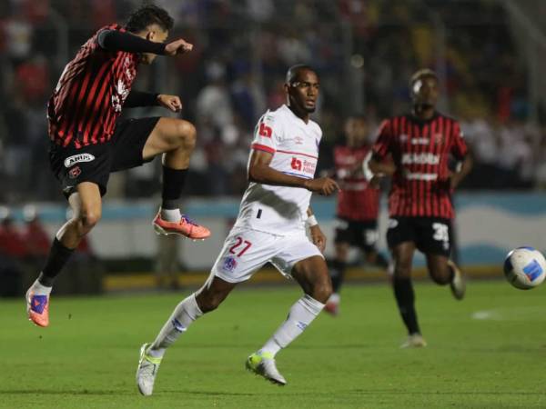 Bengtson se lesionó en el partido de Copa Centroamericana ante Alajuelense.