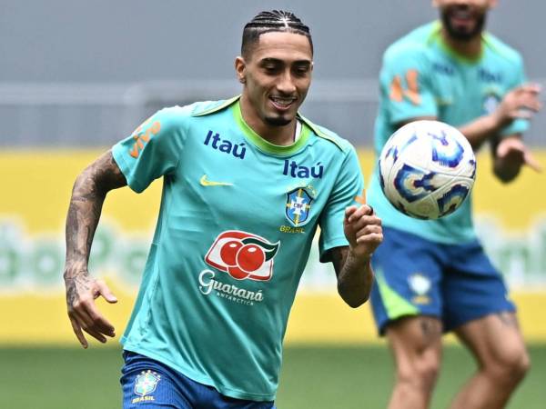 Raphinha asegura que buscará marcarle a Argentina en partido por la eliminatoria.