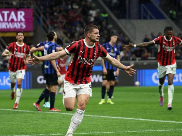 Jugadores del Milan se mostraron eufóricos tras el triunfo.