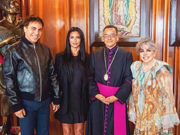 El intérprete de baladas románticas Cristian Castro reveló que en 2026 planea sellar su relación en el altar con la empresaria argentina Mariela Sánchez. Esto fue lo que dijo.