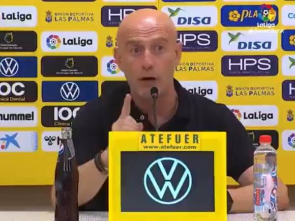 Julián Calero explicó del por qué Kervin Arriaga tuvo que ser sustituido.