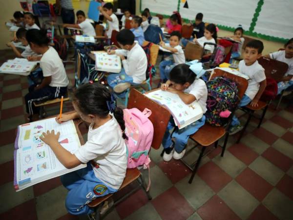 La deserción escolar en Francisco Morazán alcanzó a seis mil estudiantes en 2025.