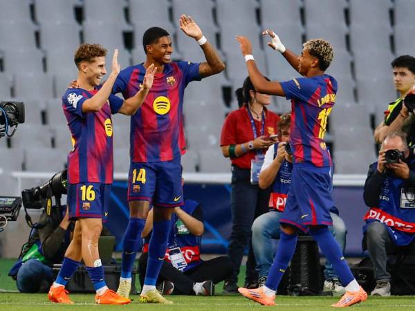 Imágenes del desarrollo del partido.