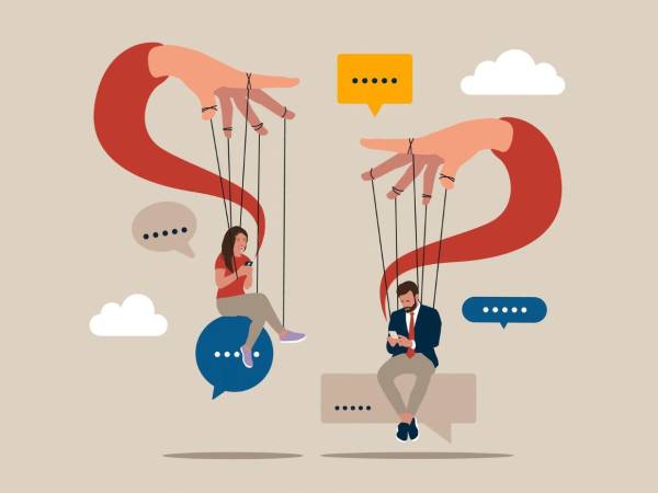 Cuando el gerente general le envía una solicitud de amistad, negarse podría parecer insubordinación, de modo que aceptar rara vez es una decisión libre. Y si usted acepta, cada me gusta se convierte en un pequeño veredicto sobre quién está más cerca de la aprobación del jefe. La investigadora Lakshmi Ramarajan halló que los subalternos dudan en mostrar el otro lado de sí mismos a quienes deben mirar de frente cuando la semana laboral se reanuda.