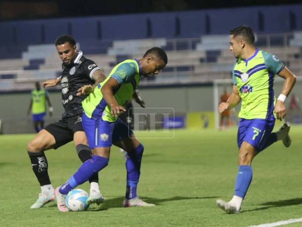 Imágenes del desarrollo del partido.