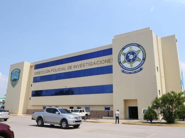 Toda autoridad que conozca de oficio o por cualquier medio la desaparición de una persona tiene la obligación de tomar el reporte. La búsqueda debe de comenzar de forma inmediata.