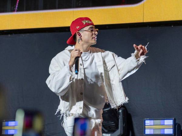 Un concierto con más de 25 artistas y una jornada de donaciones recaudaron este sábado en Medellín 6,000 millones de pesos (unos 1,9 millones de dólares) y 31 toneladas de alimentos y productos de aseo para los damnificados por el terremoto que sacudió Colombia el pasado lunes, informó el alcalde de la ciudad, Federico Gutiérrez.