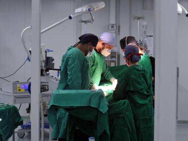La jornada atenderá a pacientes de hasta 17 años, debido a que los procedimientos se realizarán con apoyo del Hospital María, un centro asistencial especializado en atención pediátrica.
