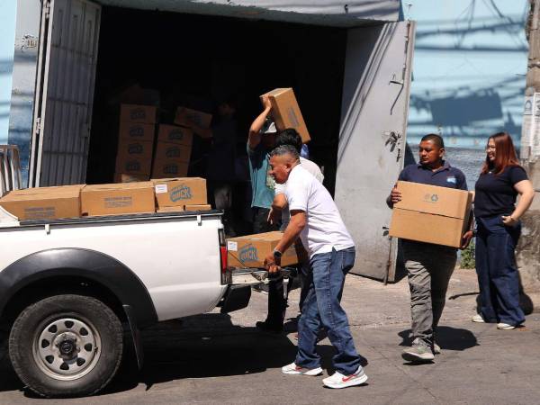 23 años de compromiso, 10 mil cuadernos y un mismo objetivo: que cada niño hondureño pueda soñar, aprender y construir su propio futuro.