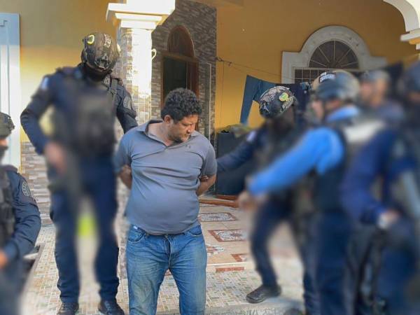 La operación tuvo como objetivo el aseguramiento de bienes vinculados a actividades relacionadas con el narcotráfico y el lavado de activos.