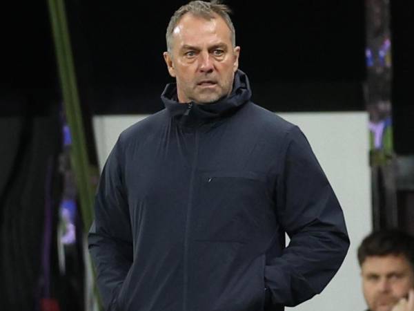 Hansi Flick advierte que en casa quieren ser mejor ante Newcastle.