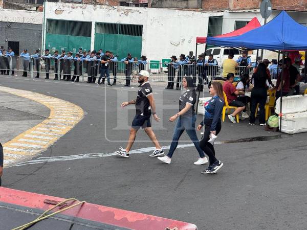 La Policía Nacional hizo un llamado a los aficionados a mantener un comportamiento adecuado.