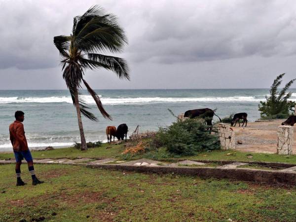 Cuba reporta las primeras inundaciones a horas de que Melissa toque tierra en la isla