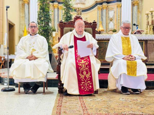“Todo aquel que se apropia de lo que no es suyo es un ladrón, es un bandido”, cuestionó.