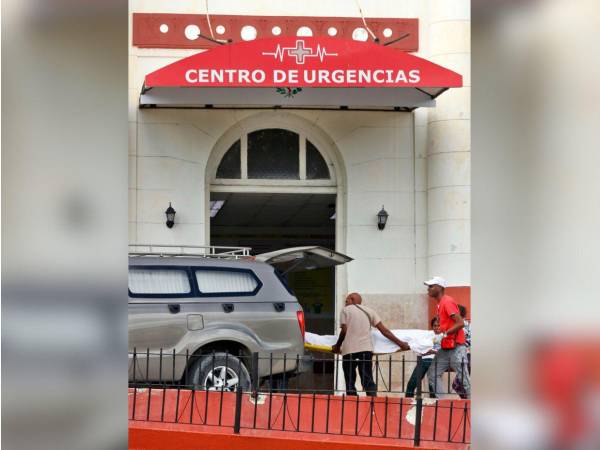 Tres semanas después de que el gobierno calificara de epidemia, el terrible brote de dengue y chikunguña, las alarmas se elevan con la cifra de muertes. Aquí los detalles.